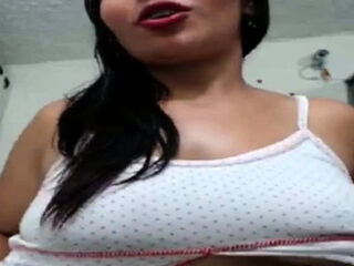Tetona Latina Madura en Webcam