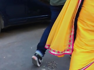 Hot curvy aunty almost saree